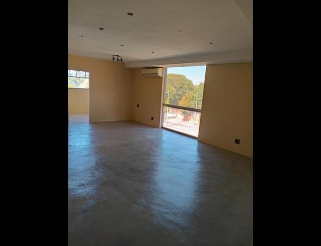 BUSINESS PROPERTY TO RENT IN LYNNWOOD MANOR